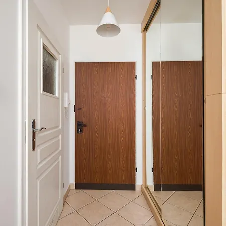 Apartment Metro Mlynow Pleasant By Bookinghost