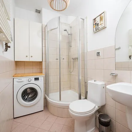 Metro Mlynow Pleasant By Bookinghost Appartement *