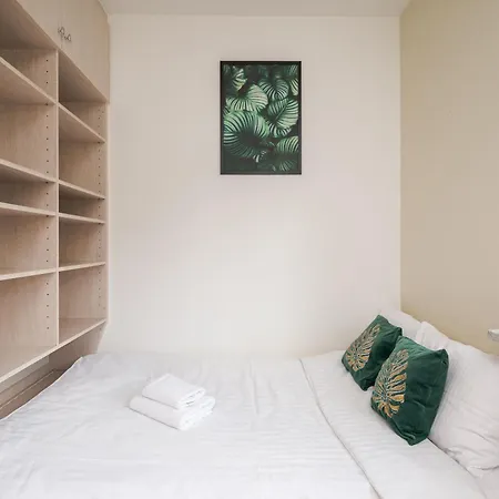 Metro Mlynow Pleasant By Bookinghost Appartement *